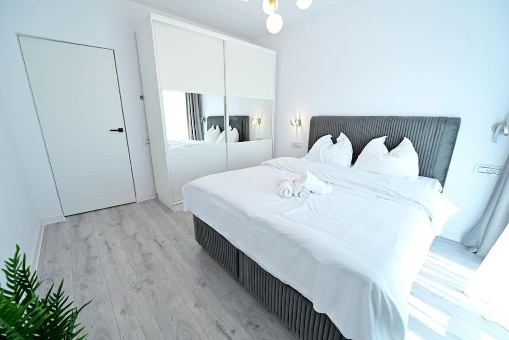 Flh - The Lake Home - Apt 33 Sibiu Exterior photo